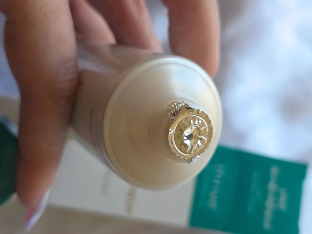 Thrive Smart Microdermabrasion 2 in 1 Instant Exfoliating Facial - Picture 3 of 13